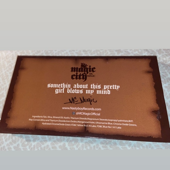 COPY - Mc Magic, Pretty Girl Makeup Pallete - Picture 4 of 4